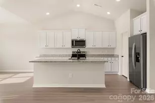 3434 Robindale Dr, Winston Salem, NC 27107 - Photo 3