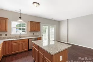 980 Tiger Ln, Charlotte, NC 28262 - Photo 13