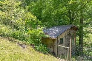 295 Richmond Rd, Bakersville, NC 28705 - Photo 25