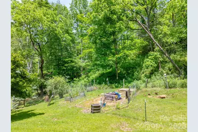 295 Richmond Road, Bakersville, NC 28705 - Photo 21