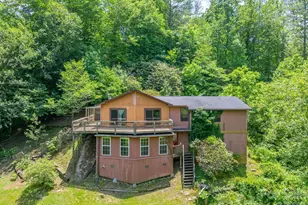 295 Richmond Rd, Bakersville, NC 28705 - Photo 17