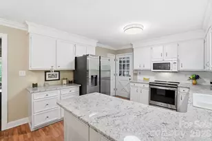201 Hickory Hill Ln, Stanley, NC 28164 - Photo 17
