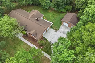 201 Hickory Hill Ln, Stanley, NC 28164 - Photo 3