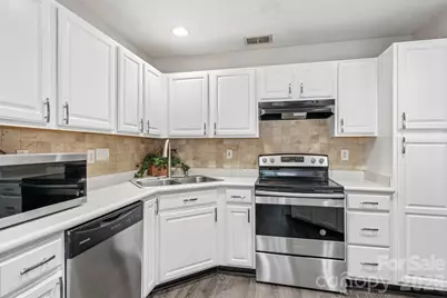 8406 Southgate Commons Drive, Charlotte, NC 28277 - Photo 11