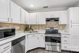 8406 Southgate Commons Dr, Charlotte, NC 28277 - Photo 11
