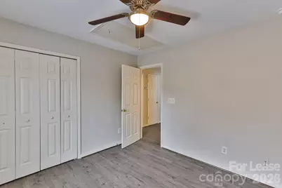 8946 Chalkstone Road, Charlotte, NC 28216 - Photo 29