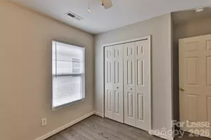 8946 Chalkstone Rd, Charlotte, NC 28216 - Photo 25
