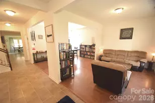 3419 Ashley View Dr, Charlotte, NC 28213 - Photo 5
