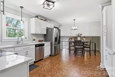 6621 Fair Lawn Road, Charlotte, NC 28215 - Photo 9