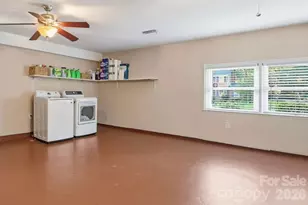 6621 Fairlawn Rd, Charlotte, NC 28215 - Photo 23