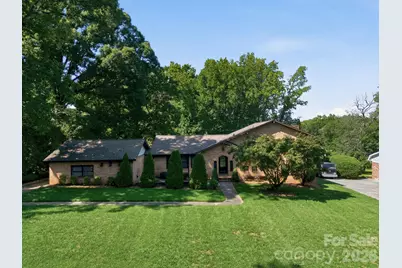 6621 Fair Lawn Road, Charlotte, NC 28215 - Photo 1