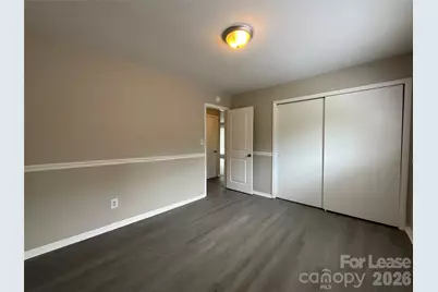 4928 Malibu Drive, Charlotte, NC 28215 - Photo 11