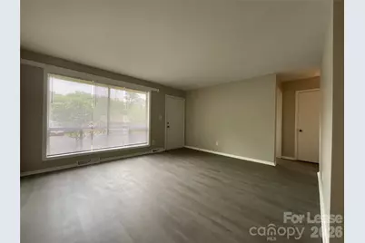 4928 Malibu Drive, Charlotte, NC 28215 - Photo 5