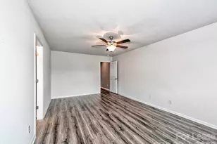 915 Emma Kate Ct, Lake Wylie, SC 29710 - Photo 17