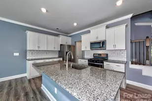 915 Emma Kate Ct, Lake Wylie, SC 29710 - Photo 7