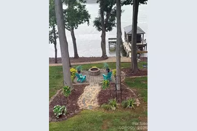 1017 Peninsula Drive, Belmont, NC 28012 - Photo 3