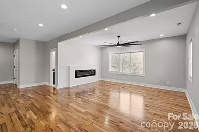 543 30th Avenue NW, Hickory, NC 28601 - Photo 9