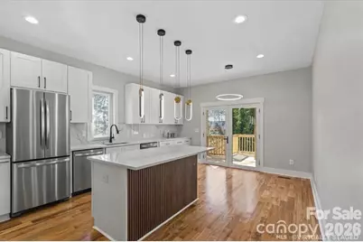 543 30th Avenue NW, Hickory, NC 28601 - Photo 3