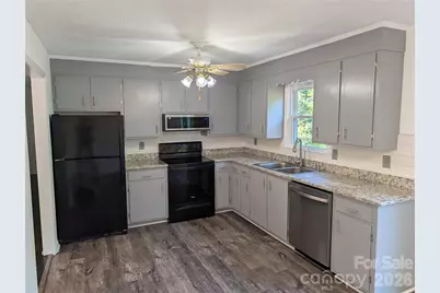 3822 Newhall Drive NW, Conover, NC 28613 - Photo 7