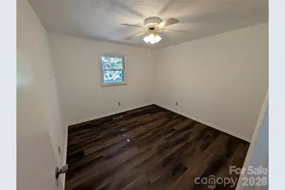 3822 Newhall Drive NW, Conover, NC 28613 - Photo 11