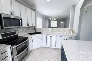 12116 Honor Guard Ave, Charlotte, NC 28277 - Photo 9