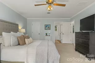 425 Sondley Woods Pl, Asheville, NC 28805 - Photo 21