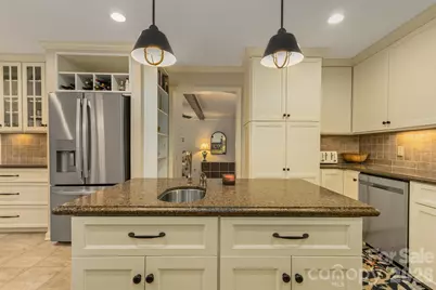 425 Sondley Woods Place, Asheville, NC 28805 - Photo 9