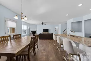 11033 Crane Creek Dr, Charlotte, NC 28278 - Photo 11