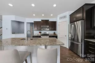 11033 Crane Creek Dr, Charlotte, NC 28278 - Photo 13