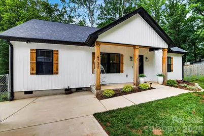 4732 Birchwood Court, Gastonia, NC 28056 - Photo 3
