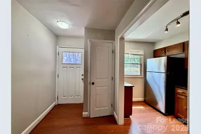 1207 Green Oaks Lane #J, Charlotte, NC 28205 - Photo 5