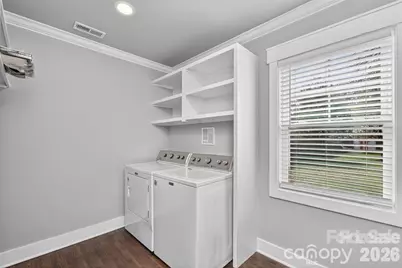 307 E Peterson Drive, Charlotte, NC 28203 - Photo 9