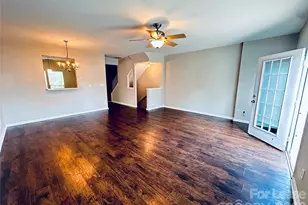 940 Tiger Ln, Charlotte, NC 28262 - Photo 7