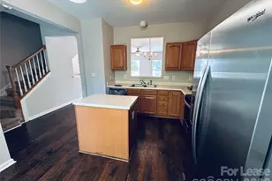 940 Tiger Ln, Charlotte, NC 28262 - Photo 3