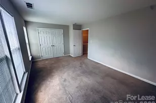 940 Tiger Ln, Charlotte, NC 28262 - Photo 9