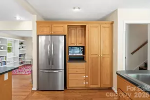 7 Woodbury Rd, Asheville, NC 28804 - Photo 11