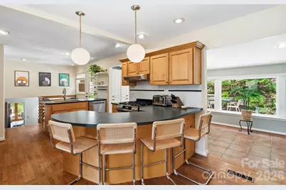 7 Woodbury Road, Asheville, NC 28804 - Photo 9