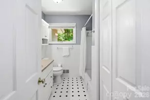 7 Woodbury Rd, Asheville, NC 28804 - Photo 29