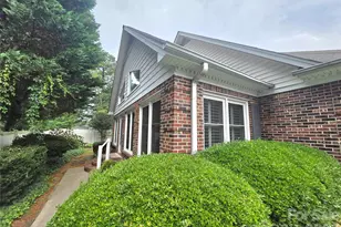 687 A Carlton Dr, Gastonia, NC 28054 - Photo 3