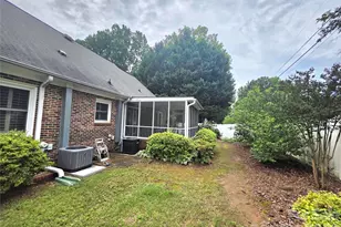 687 A Carlton Dr, Gastonia, NC 28054 - Photo 7