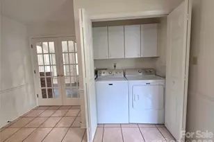 687 A Carlton Dr, Gastonia, NC 28054 - Photo 27