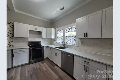 409 N 12th Street, Bessemer City, NC 28016 - Photo 7