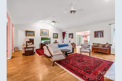 385 Park Street, Columbus, NC 28722 - Photo 5