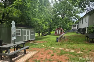 156 S Caldwell Ave, Newton, NC 28658 - Photo 3