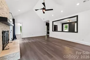 9131 N Pine Hill Ln, Charlotte, NC 28215 - Photo 19