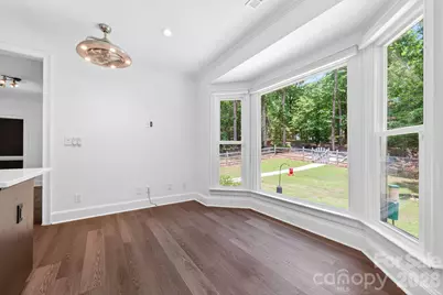 9131 N Pine Hill Lane, Charlotte, NC 28215 - Photo 11