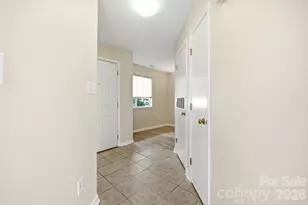 2500 Stradbrook Dr, Charlotte, NC 28210 - Photo 7