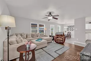 211 Wolf Creek Ln, Statesville, NC 28625 - Photo 15