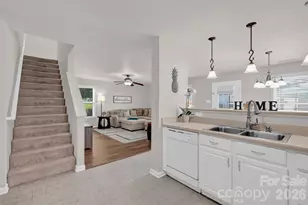 211 Wolf Creek Ln, Statesville, NC 28625 - Photo 11