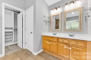 5010 Bellville Ct, Charlotte, NC 28269 - Photo 9